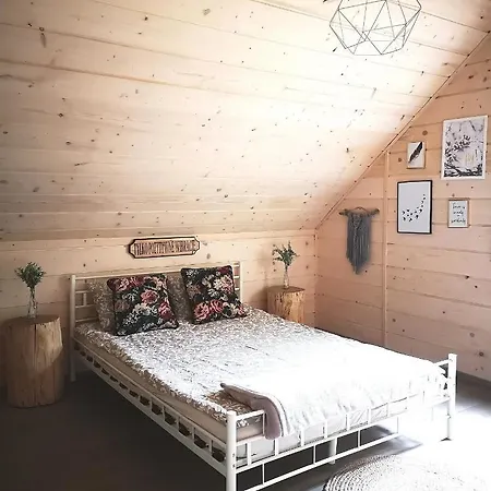 Miedzy Drzewami Lodge *