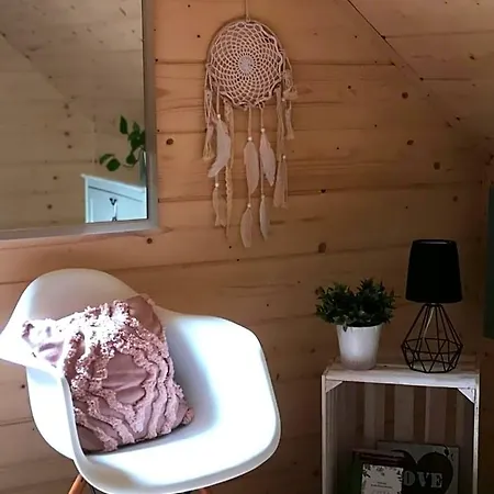 Miedzy Drzewami 山林小屋
