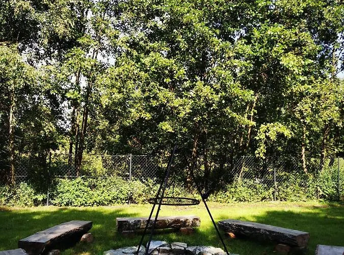 بيت خشبي Miedzy Drzewami